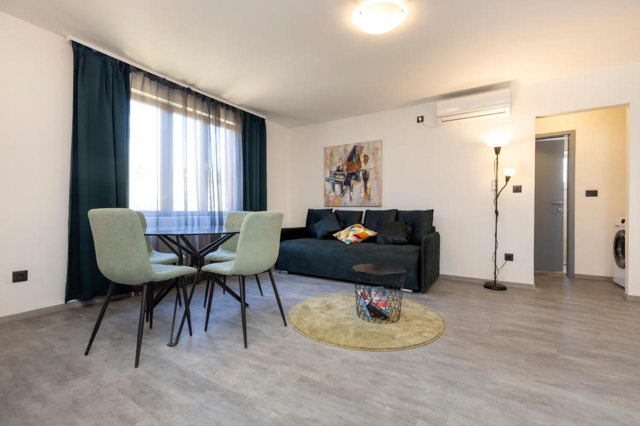 Providenca Accommodation Mali Lošinj Exteriör bild
