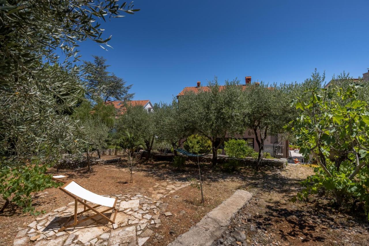 Providenca Accommodation Mali Lošinj Exteriör bild